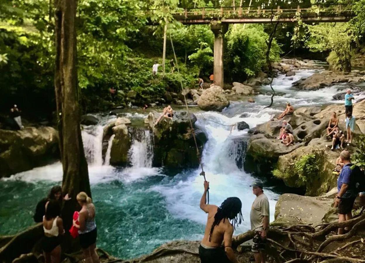 Arenal Sloth Hostel La Fortuna 外观 照片