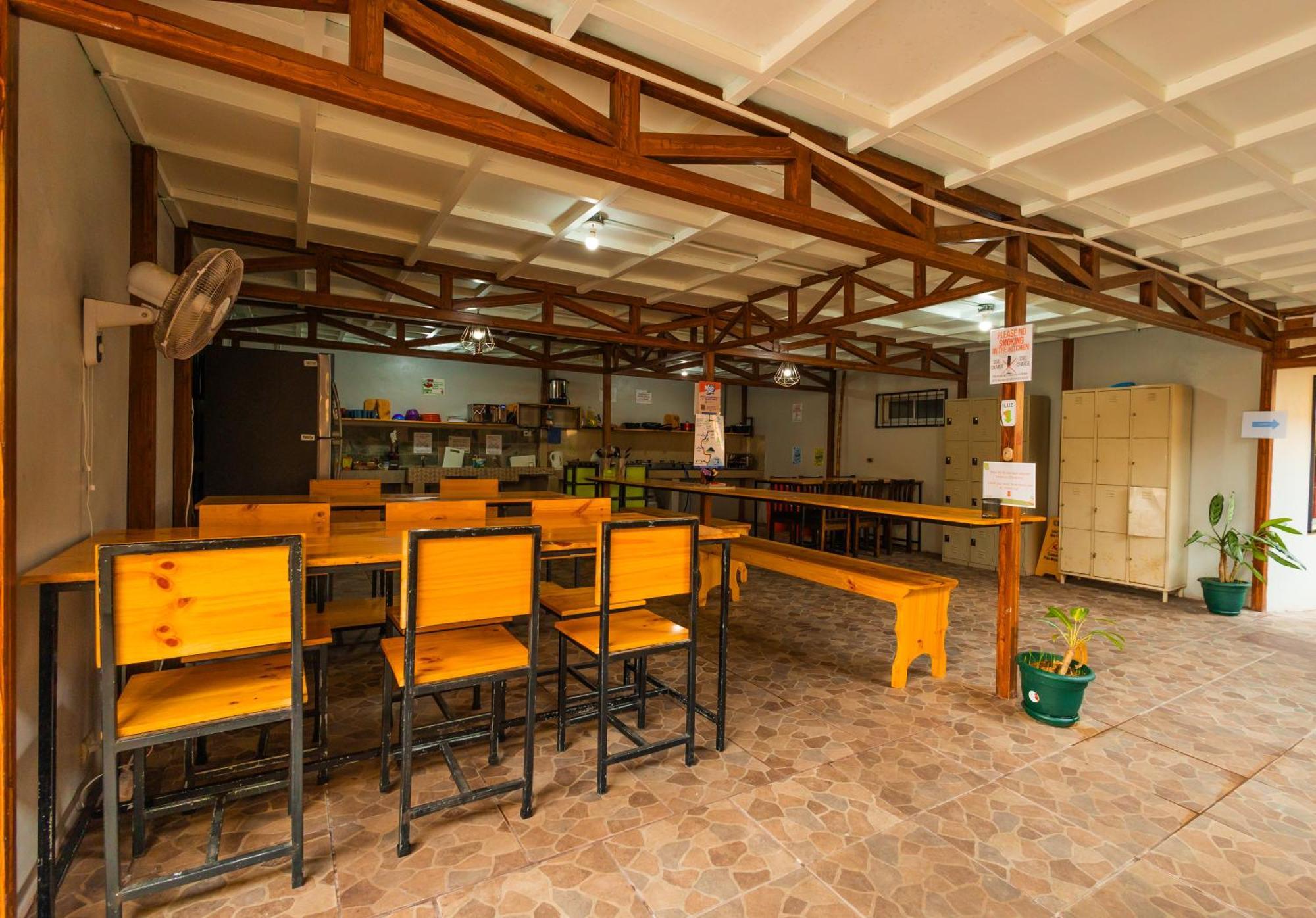 Arenal Sloth Hostel La Fortuna 外观 照片